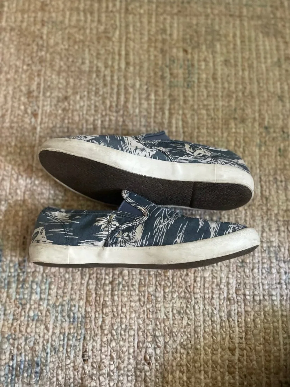 SeaVees Men's Baja Slip-on Beachcomber Navy Ocean Palm 9.5M